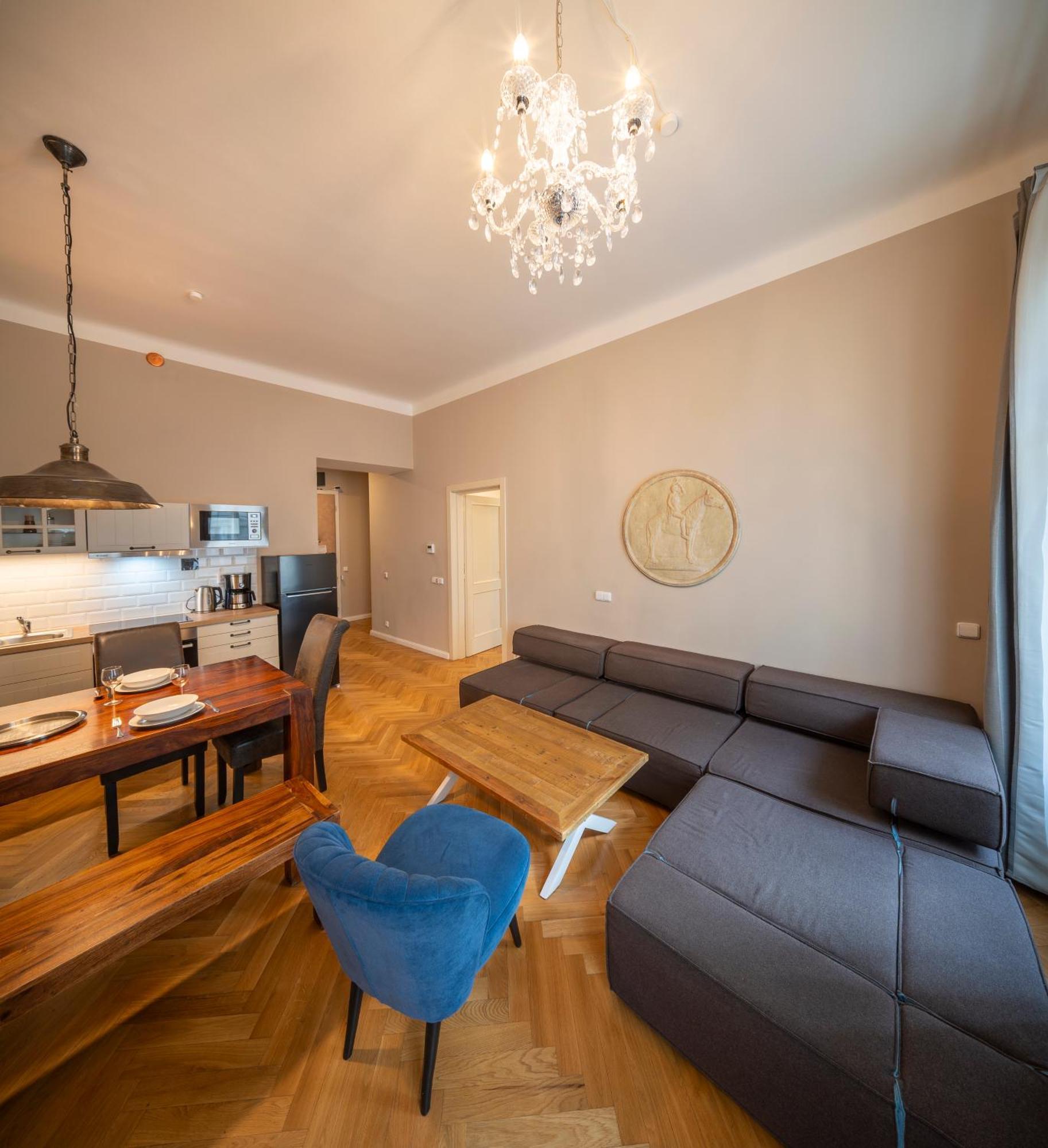 Apart Hotel Zborovska Прага Екстериор снимка