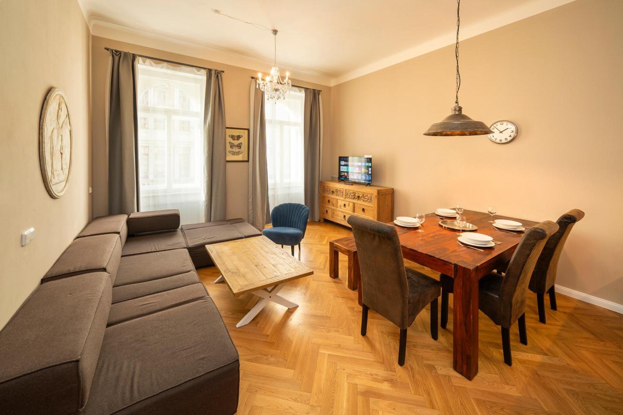 Apart Hotel Zborovska Прага Екстериор снимка